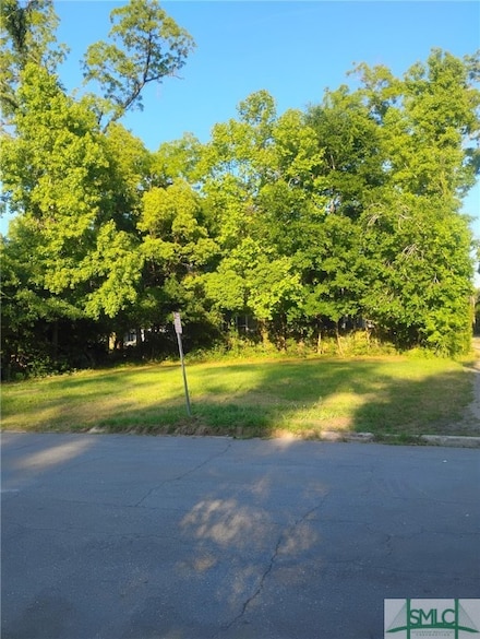 1806 Le Grand St, Savannah, GA 31401