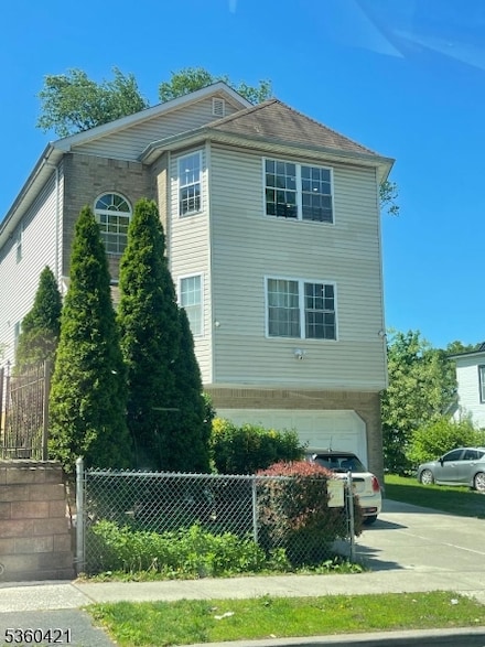 213 William St, East Orange, NJ 07017