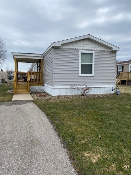 2721 W Park Ln, Erie, PA 16506