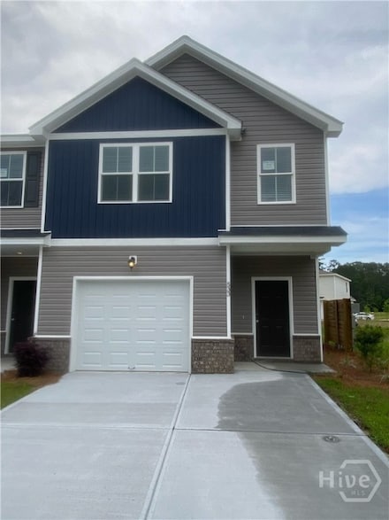 533 Governor Treutlen Cir, Pooler, GA 31322