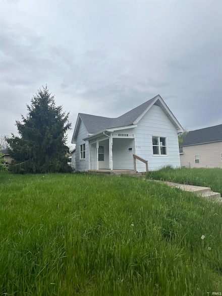 712 E Water St, Portland, IN 47371