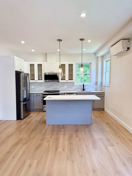 30 Howland St Unit 2, Dorchester, MA 02121
