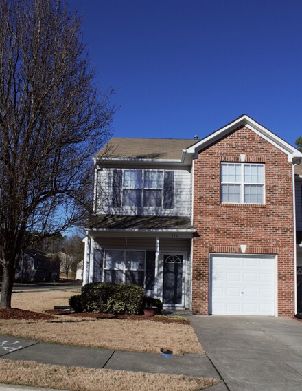 550 Summer Breeze Dr, Durham, NC 27704