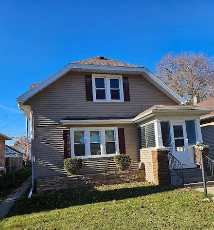 1926 Thurston Ave, Racine, WI 53403