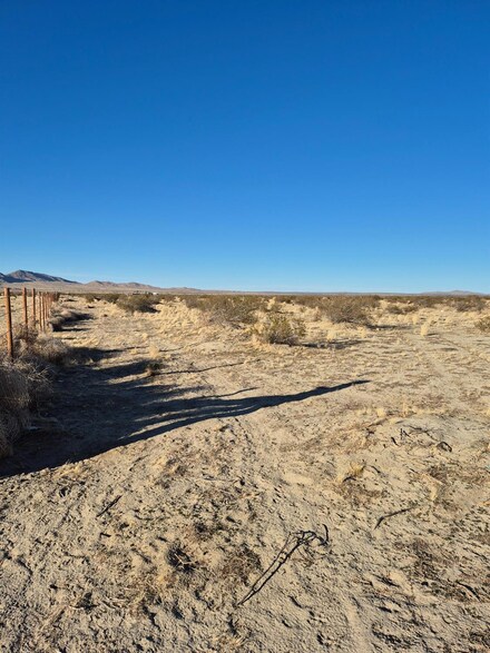 191 Ste Ave Unit 8, Palmdale, CA 93591