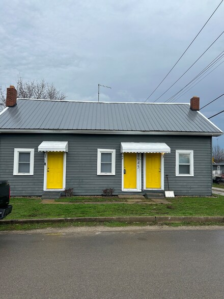 1945 W 11th St, Muncie, IN 47302