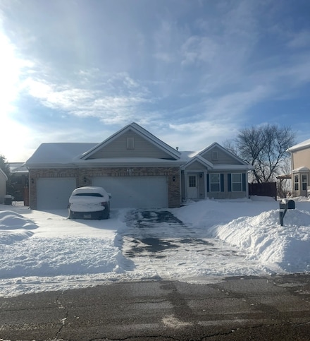 316 Tall Grass Dr, Harvard, IL 60033