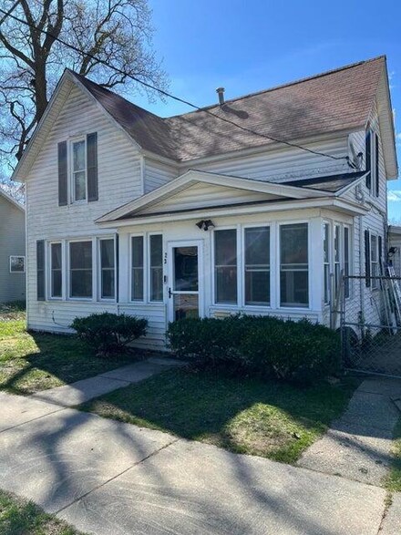 423 E Isabella Ave, Muskegon, MI 49442