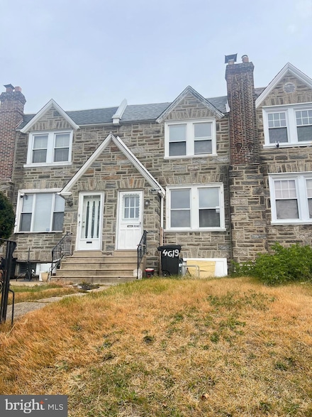 3041 Knorr St, Philadelphia, PA 19149