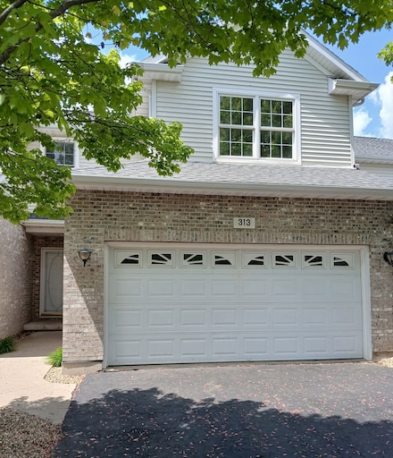 313 Manning Dr, Dekalb, IL 60115