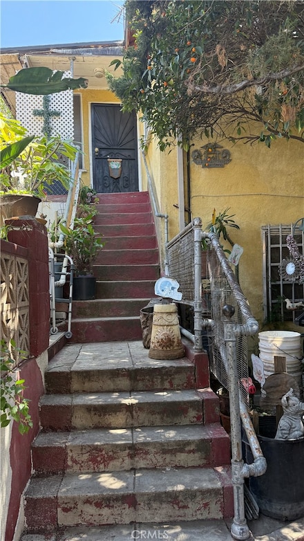 1004 Geraghty Ave, Los Angeles, CA 90063