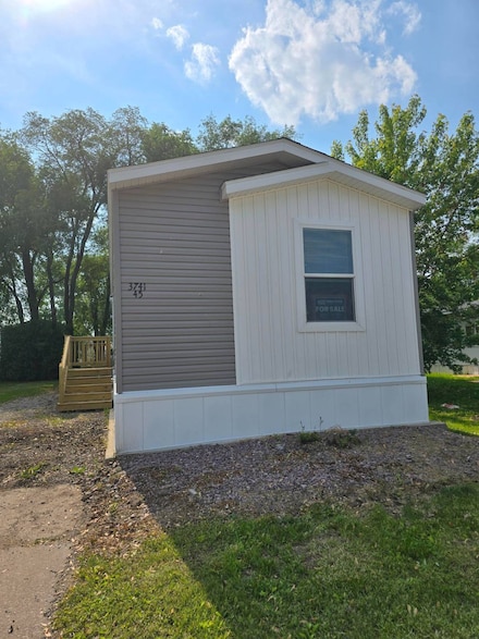 3741 Glenhurst Ln, Oshkosh, WI 54904