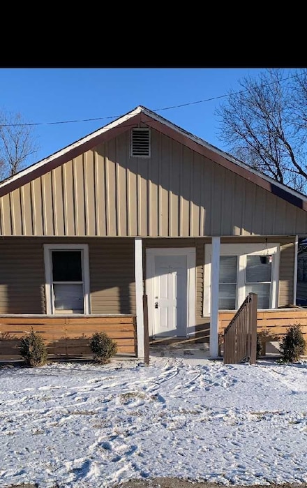 5612 Jennings Station Rd, Saint Louis, MO 63136