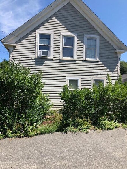 63 Franklin St, Provincetown, MA 02657