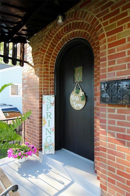 115 W Arlee Ave, Saint Louis, MO 63125