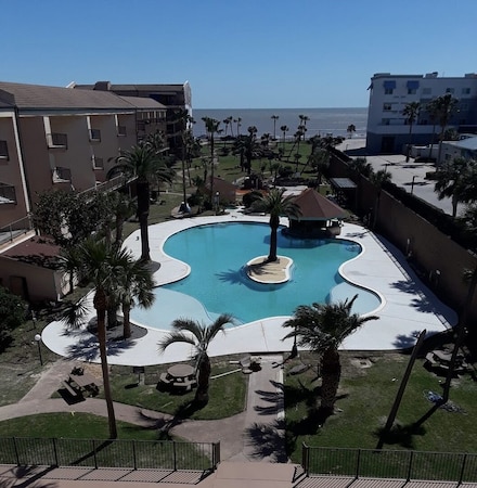 9520 Seawall Blvd Unit 121, Galveston, TX 77554
