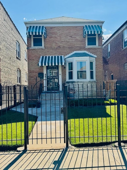 1621 N Luna Ave, Chicago, IL 60639