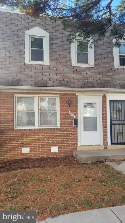 2822 Iverson St Unit 95, Temple Hills, MD 20748