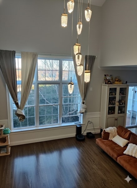 806 Ledgewood Way Unit 806, Clinton, MA 01510