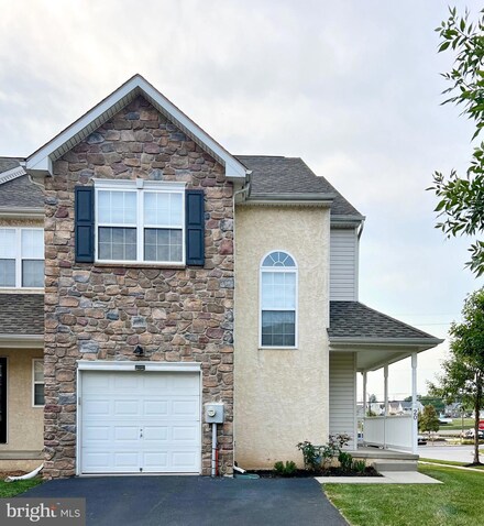 20 Prince Dr, Norristown, PA 19403