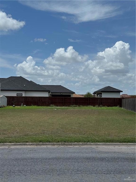 None E Gardenia Ave, Hidalgo, TX 78557
