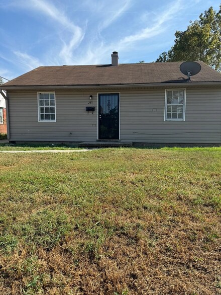 243 W Brooks Rd, Memphis, TN 38109