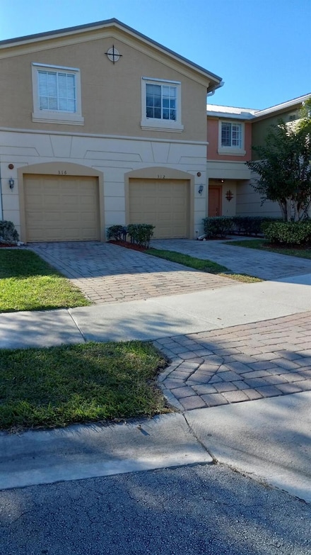 312 SE Bloxham Way, Stuart, FL 34997