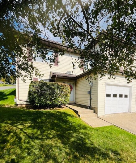 2 Addison Ct, Binghamton, NY 13904