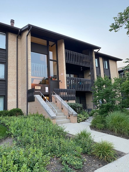 6178 Knoll Lane Ct Unit 307, Willowbrook, IL 60527
