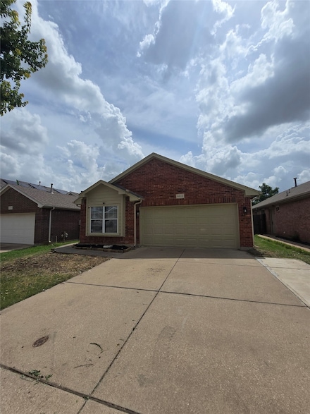 6508 Geneva Ln, Fort Worth, TX 76131