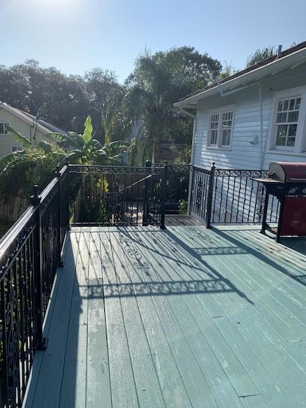 2527 Calhoun St, New Orleans, LA 70118