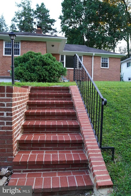5612 Massachusetts Ave, Bethesda, MD 20816