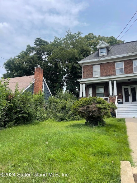 63 Highview Ave, Staten Island, NY 10301