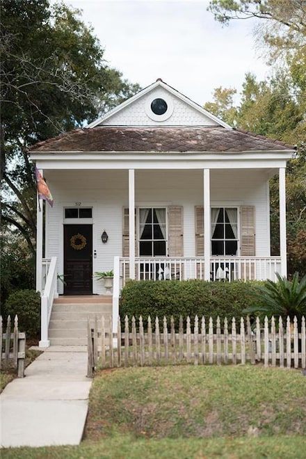 512 Marigny Ave, Mandeville, LA 70448