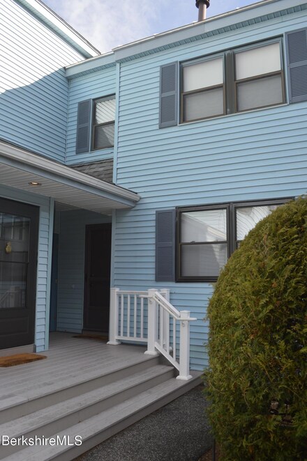 2-10 Rolling Hills Unit 2-10, Lenox, MA 01240