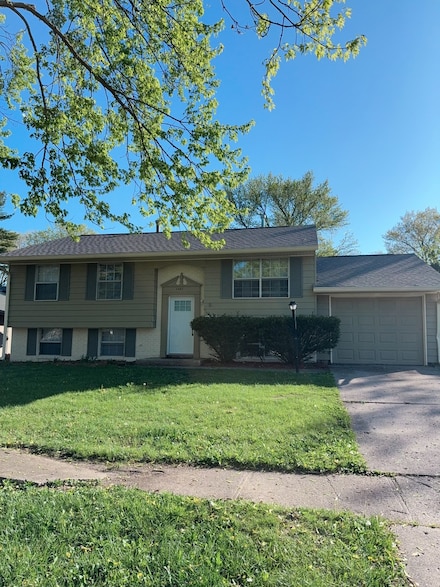 2007 E Vermont Ave, Urbana, IL 61802