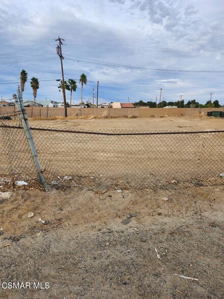 119 W Pondera St Vic Division, Lancaster, CA 93536