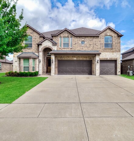 1012 Mallard Dr, Forney, TX 75126