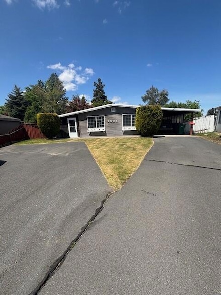7305 Flag Ct, Klamath Falls, OR 97603
