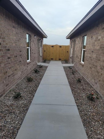 1008 W Kohala Ave, Alton, TX 78573