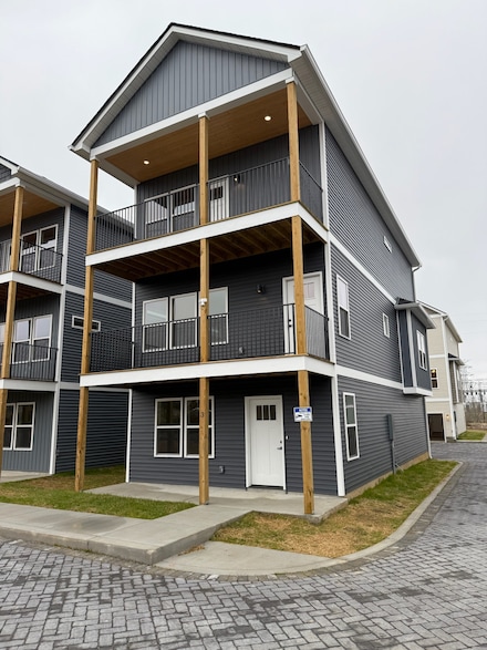 222 Old Amqui Rd Unit 3, Nashville, TN 37115