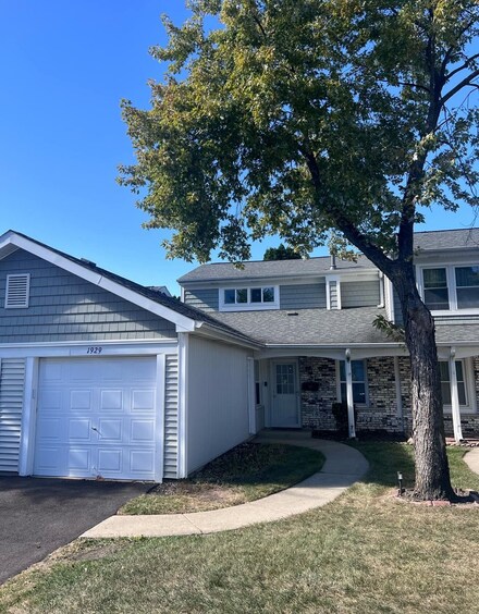 1929 Georgetown Ln Unit 4, Hoffman Estates, IL 60169