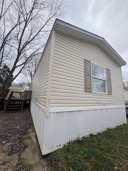 5854 Sterwerf Dr, Cleves, OH 45002