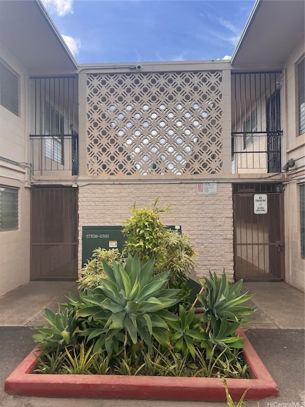 94-245 Leowahine St Unit 118, Waipahu, HI 96797