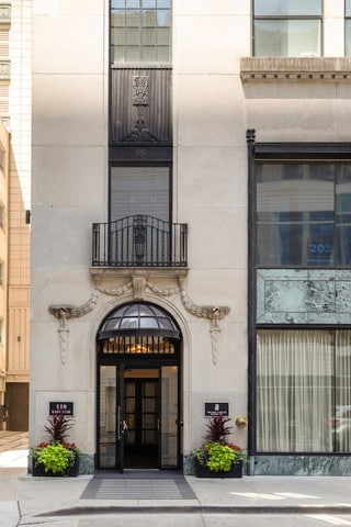 118 E Erie St Unit 31G, Chicago, IL 60611