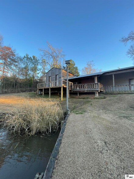 973 Scotts Hideaway Rd, Farmerville, LA 71241