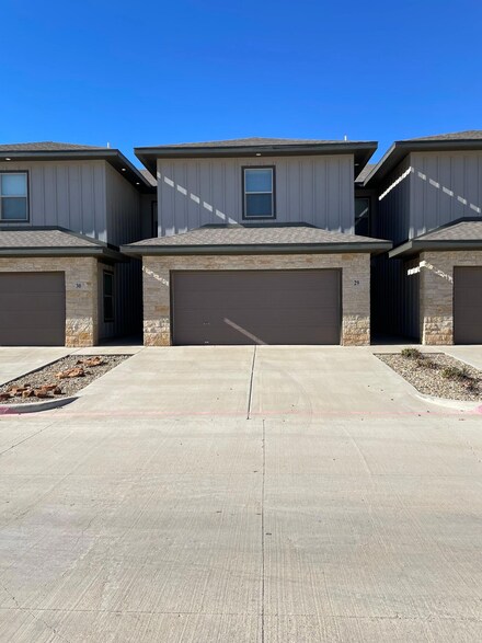 6040 24th St Unit 35, Lubbock, TX 79407