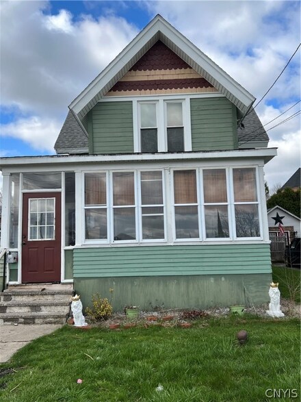 213 N Wilbur Ave, Syracuse, NY 13204