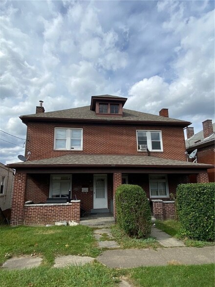 805 Lowry Ave Unit 807, Jeannette, PA 15644