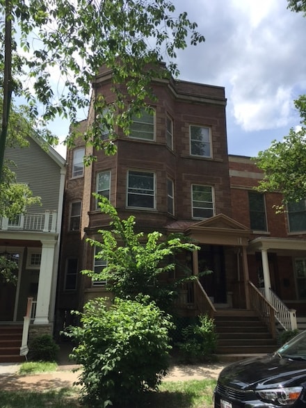 3716 N Paulina St Unit 3, Chicago, IL 60613